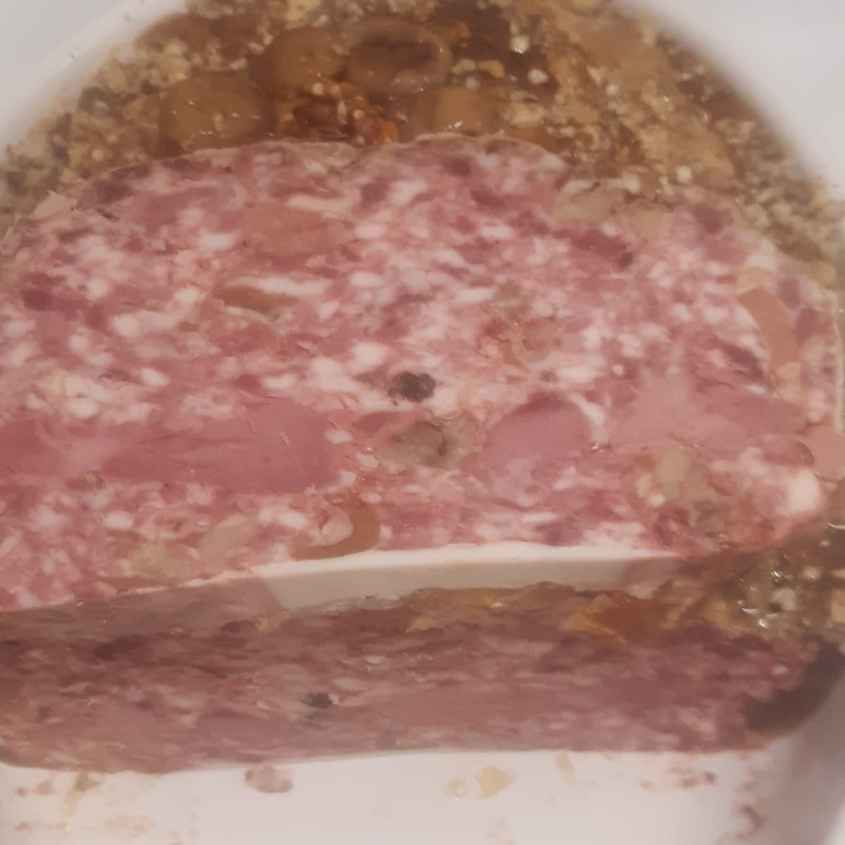 Terrine de sanglier aux châtaignes